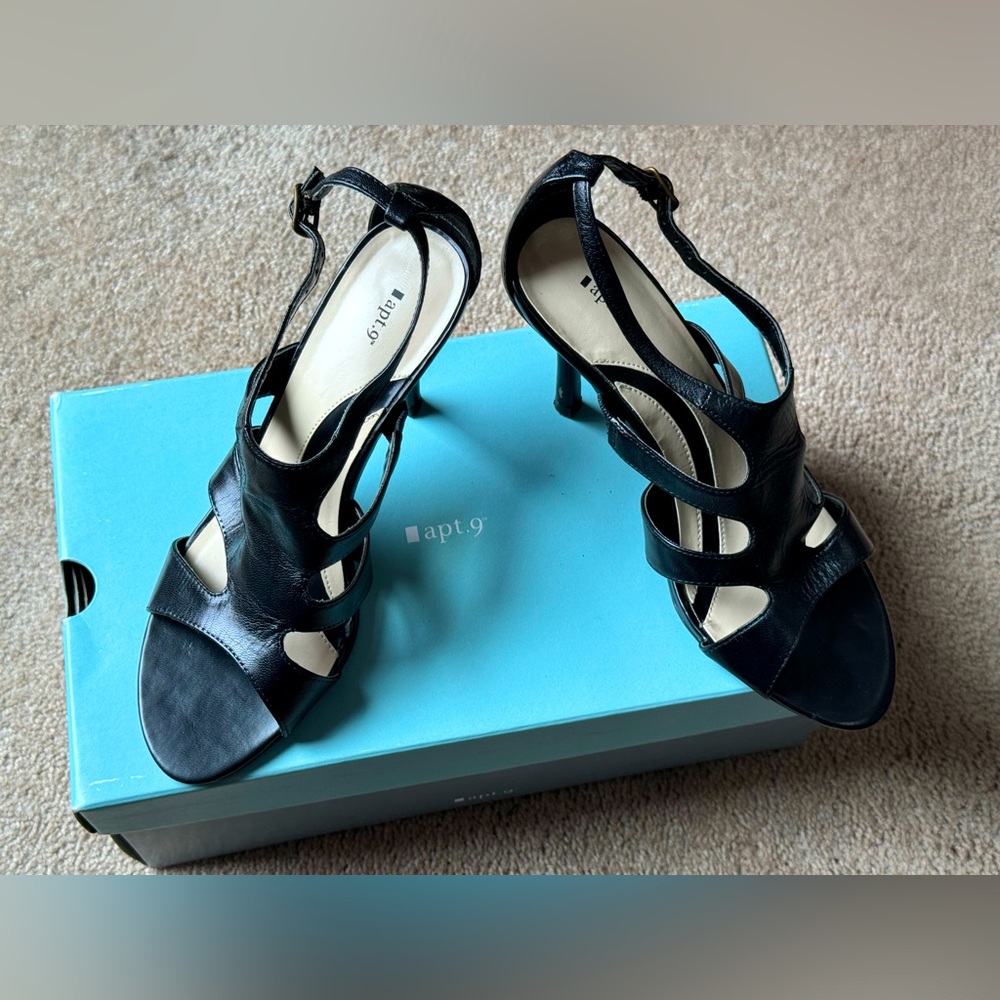 APT. 9 Black Leather Strappy Pump Heel Open Toe. Size 6M